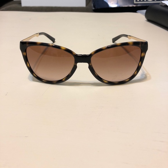 tory burch sunglasses ty9019